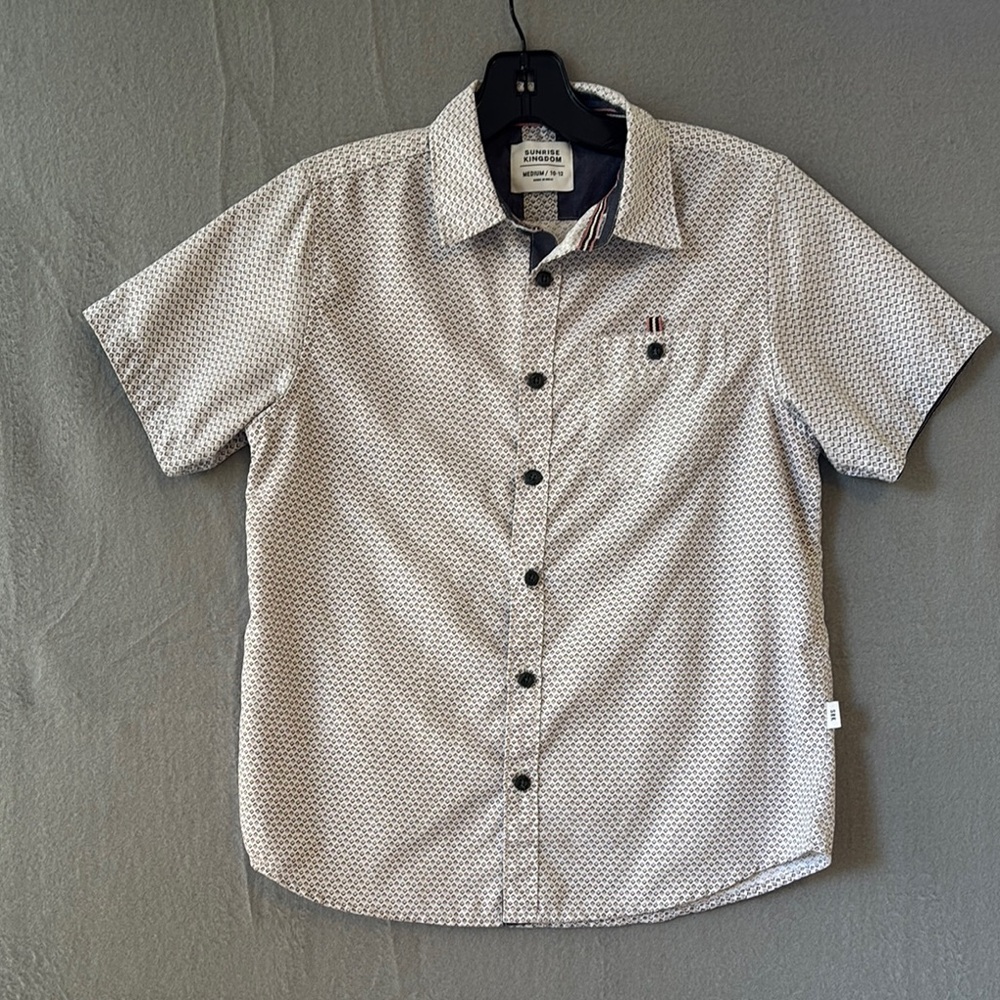 Sunrise Kingdom Boy’s Short Sleeve Patterned Shirt Size‎ Medium 10-12
